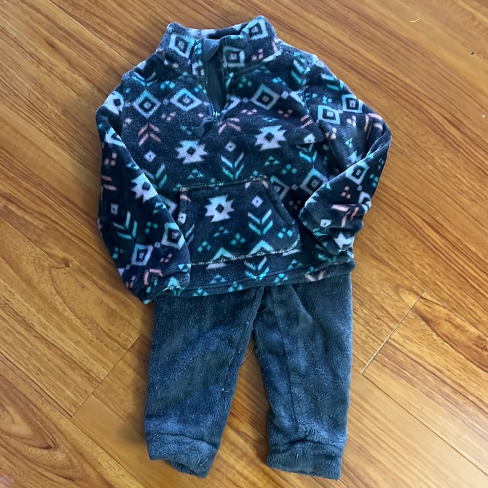 Jumping Beans fleece sweatsuit size 2T